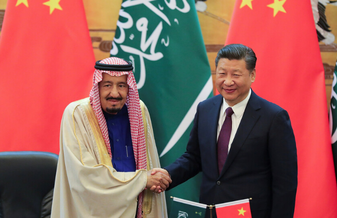 القمة الصينية السعودية .. الرئيس الصيني يبدأ زيارته للمنطقة